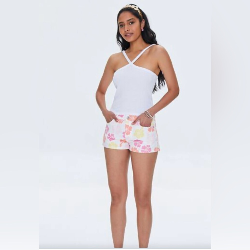 NWT Tropical Floral Print Denim Shorts Size 29